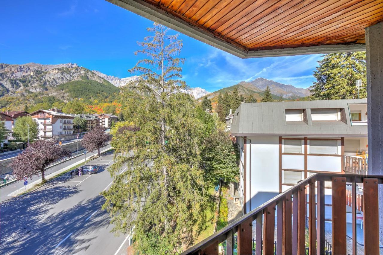 Il Rododendro City Center - Happy Rentals Bardonecchia Buitenkant foto