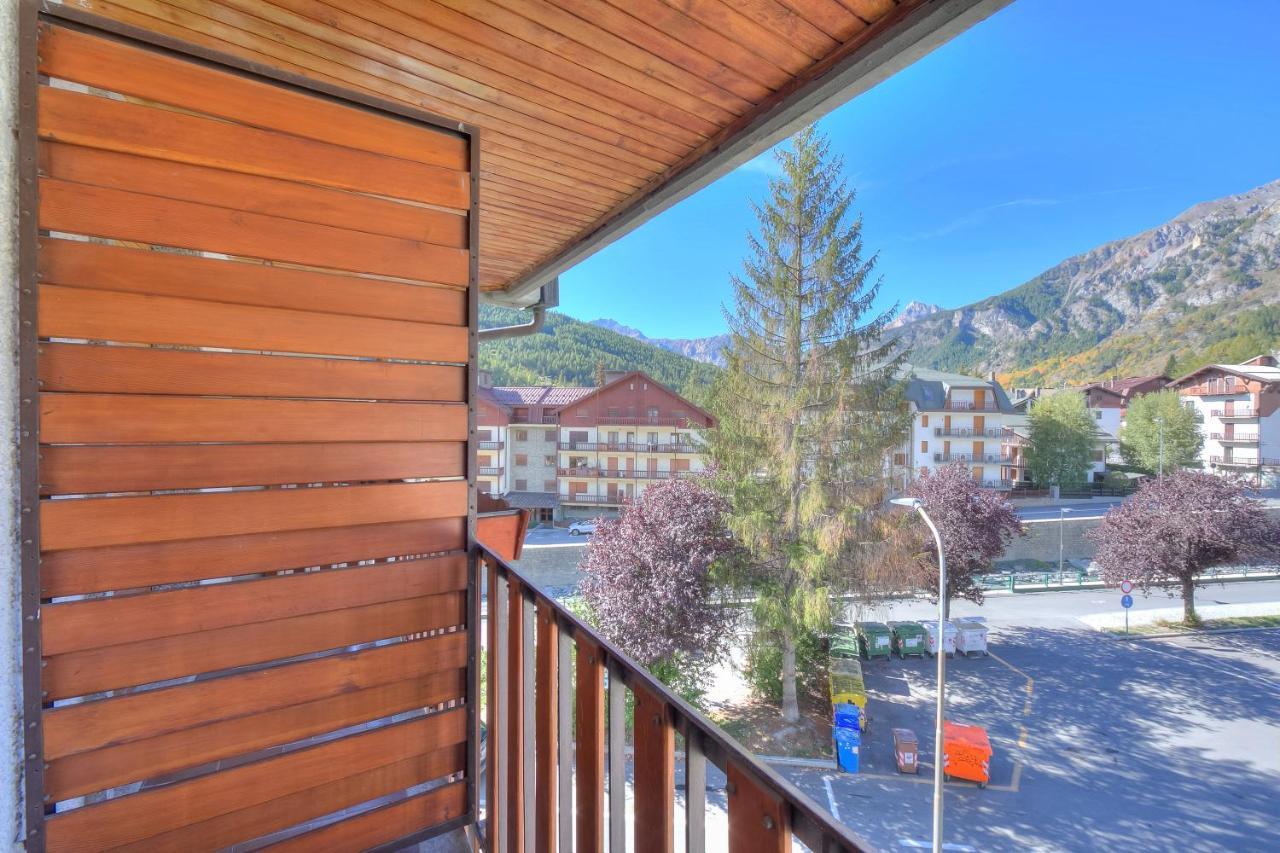 Il Rododendro City Center - Happy Rentals Bardonecchia Buitenkant foto