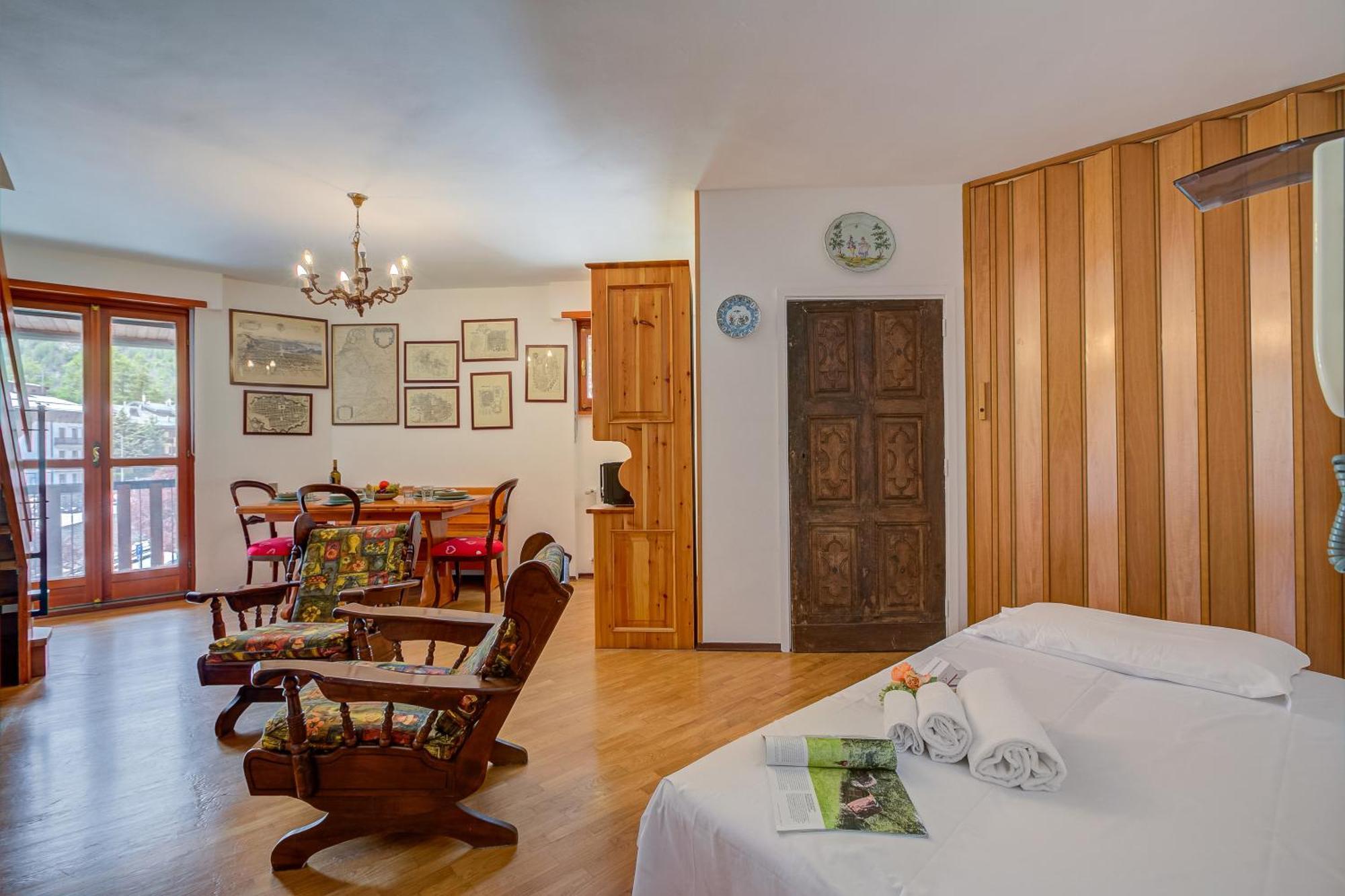Il Rododendro City Center - Happy Rentals Bardonecchia Buitenkant foto