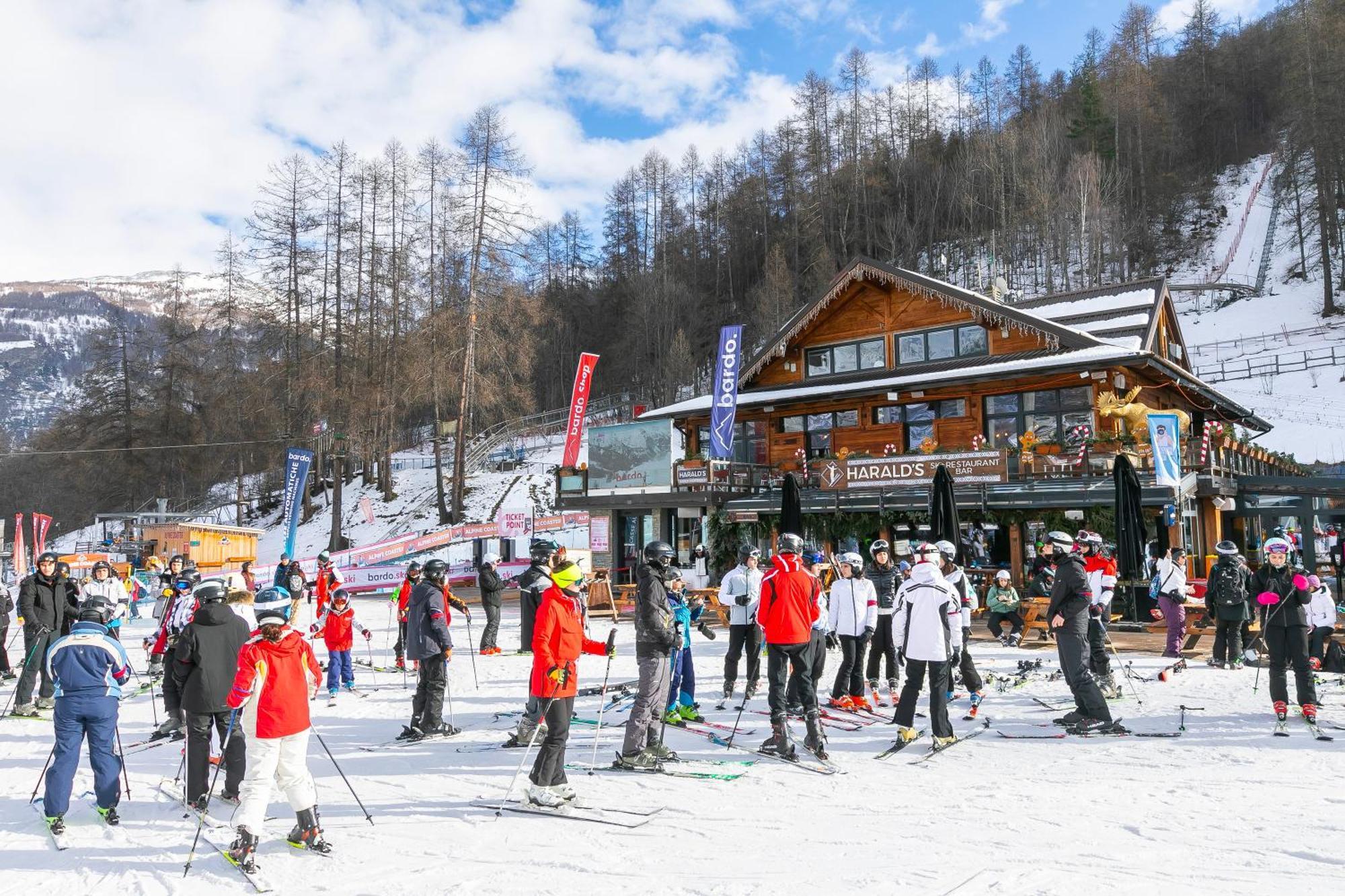 Il Rododendro City Center - Happy Rentals Bardonecchia Buitenkant foto